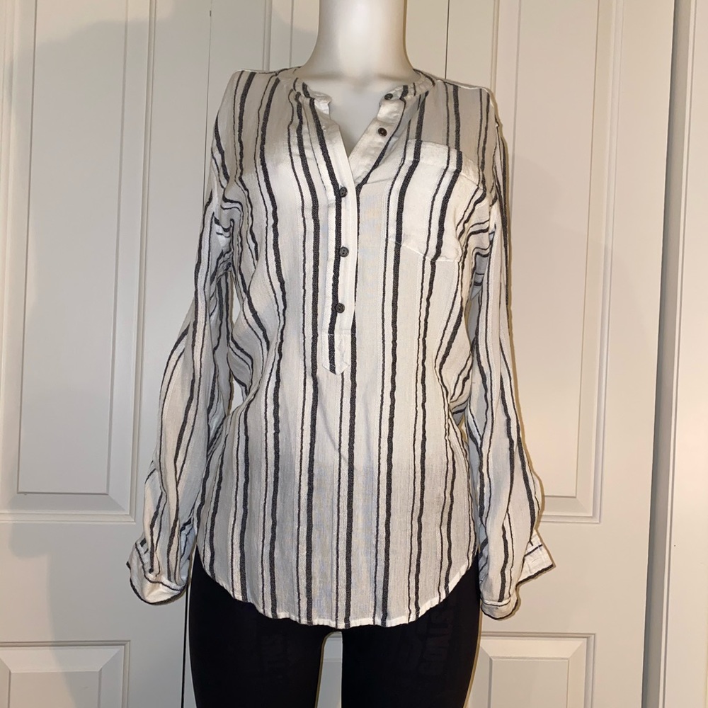 EUC lucky brand top - Picture 1 of 3